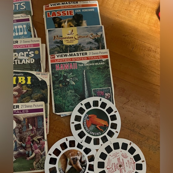 Vintage Viewmaster Lot 2 Viewers 17 Assorted Disc Sets Out of Print Disney - Picture 6 of 13